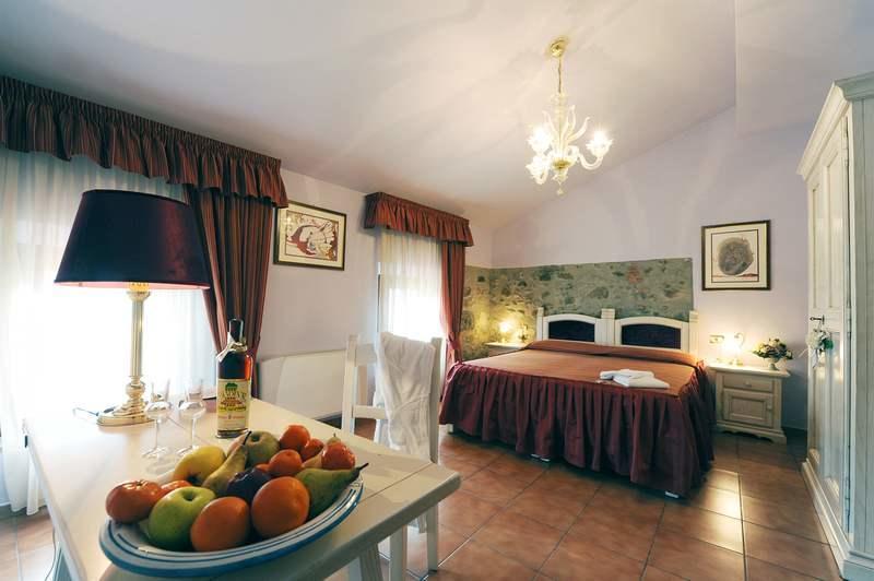Antica Locanda San Leonardo 1554 Ghivizzano エクステリア 写真